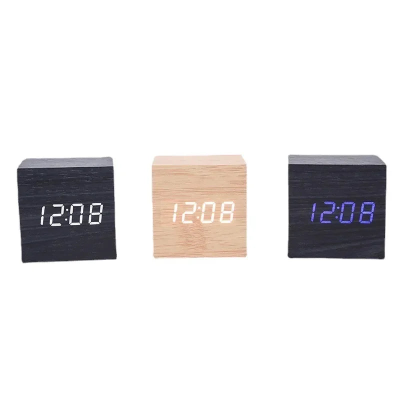 Réveil cube bois